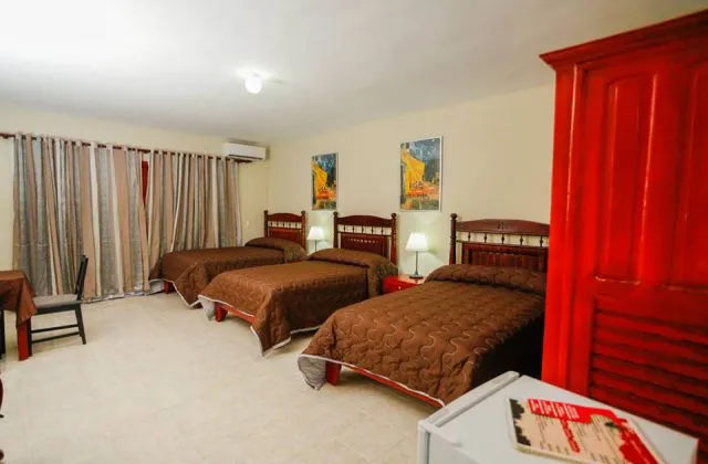 Hotel Cortecito Inn Punta Cana chambre 3 lits